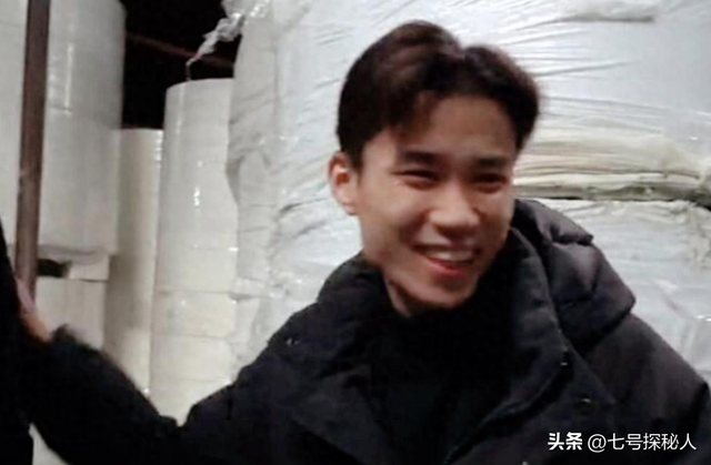 5年前，靠倒卖口罩一年赚60亿元，住5万一夜酒店的他	，如今怎样了