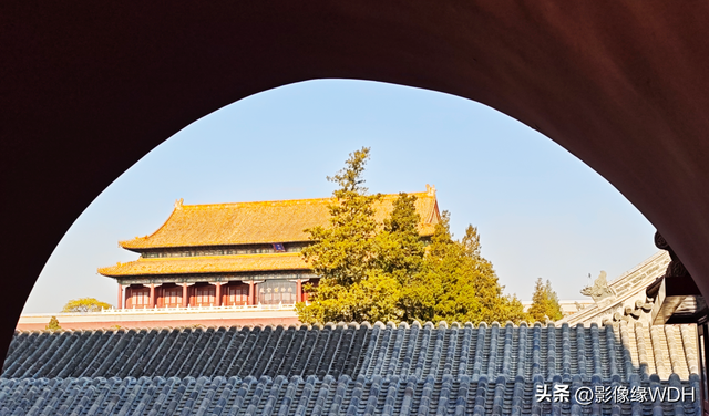 摄影掌握这5个框架构图法，手机也能拍出大片感