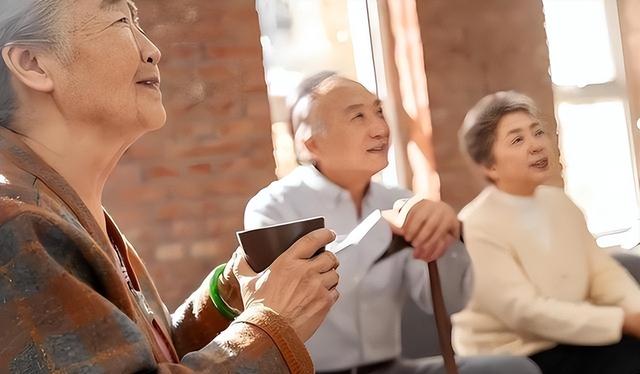 中国将迎人口死亡高峰！22年1041万，23年1100万，去年死亡多少？