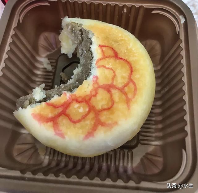 北方人请回避，给南方人看看怎么吃月饼——与辉同行定制月饼品鉴