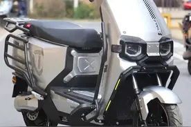 能上牌，续航百公里，台铃推出高颜值电动车，搭载2500W电机图片