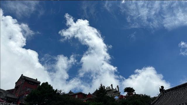 云作丝，风为引！登泰山“天界漫游”，把夏日浪漫全打包