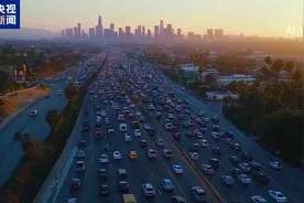 预测2025年9月30日15时至23时主要城市的出城方向高速将出现拥堵！国庆中秋假期将至 高速出行指南抢先看图片