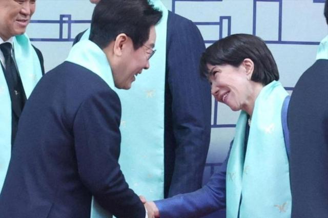 日本3箭齐发，高市通知中国2个不变，备战细节曝光，局势恶化？