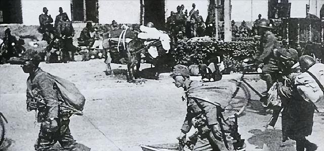 中国发出外交照会	，要求日本在六个月内归还118年前掠夺的唐碑	。