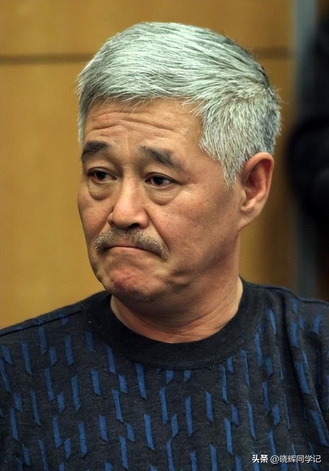范伟没想到2026春晚仅剩俩月，老搭档赵本山因大鹏一句话口碑暴增