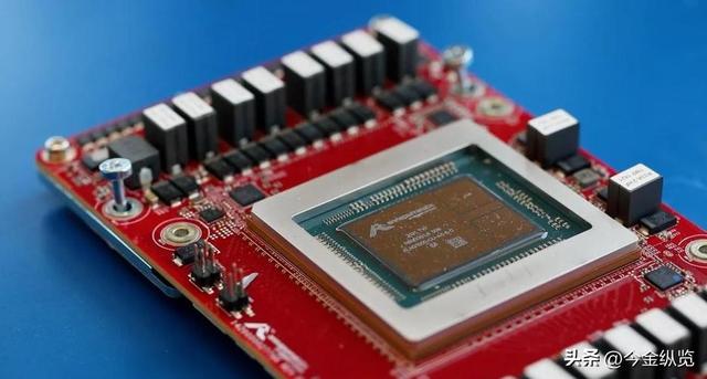 AWS新画“超级大饼”？不硬刚英伟达，却要赚翻AI！这大饼真香！