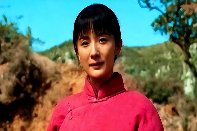 条件不符别演农村女人！全程苦瓜脸，老戏骨也带不动这个戏混子