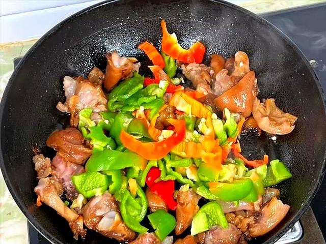 秋天多吃这个肉，比鸡肉、牛肉都营养，滋补又美味，体虚的人多吃