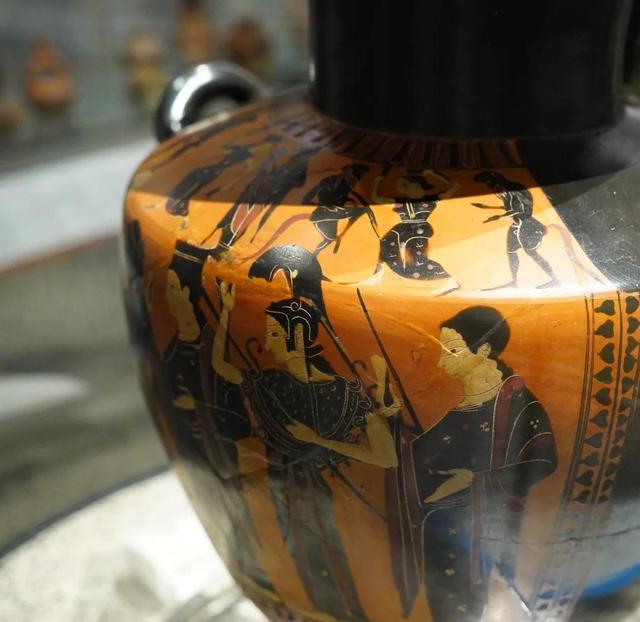 卢浮宫刚被洗劫！美国博物馆又爆雷，千件国宝失踪，安保形同虚设