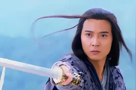 剑魔独孤求败究竟是谁？他的四把剑，一套武功已经暴露了他的身份图片