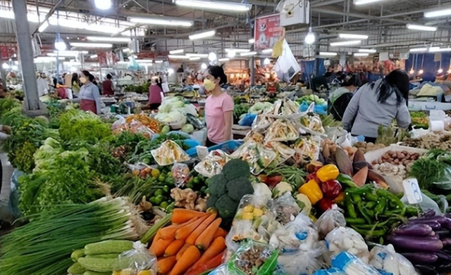 亚洲最穷国，落后中国30年，女性却惊人开放？很多土豪都想去定居