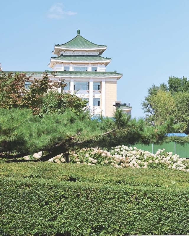 春城