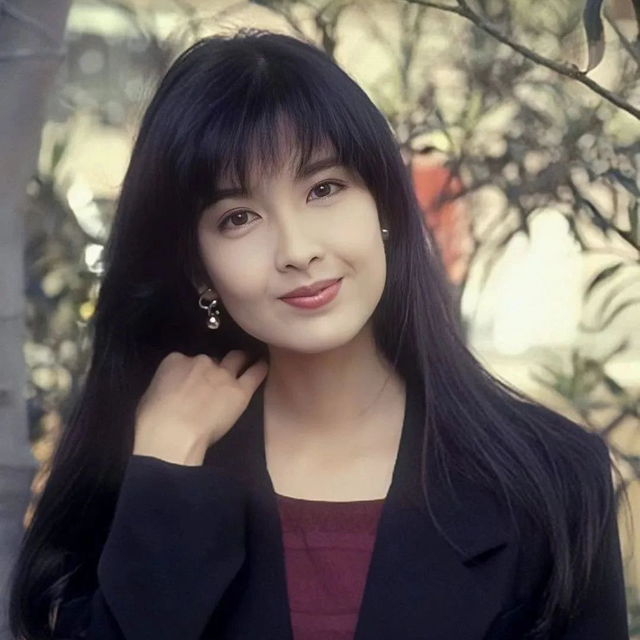 被戴8次绿帽子，3次被捉奸在床，这就是我们“玉女”守卫的爱情？