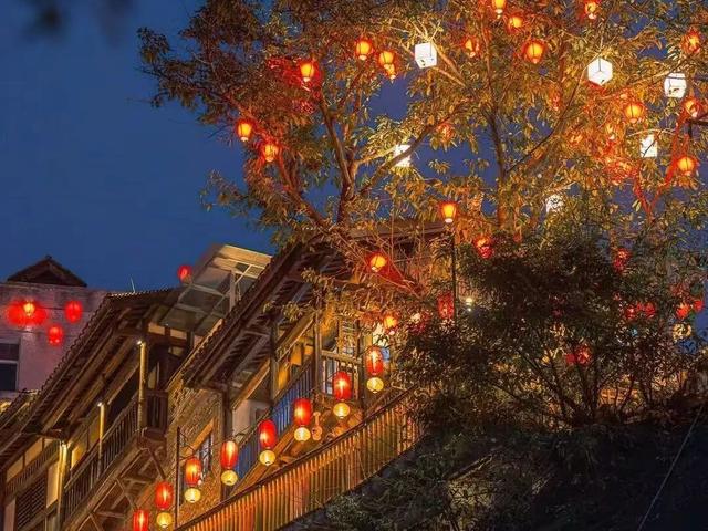 点亮“24小时活力城市”！重庆渝中新“夜”态燃动双节