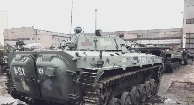 一中弹就全车阵亡，解放军不想要又被迫大量装备部队的步兵战车