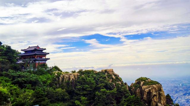 雨后泰山：初秋的视觉盛景