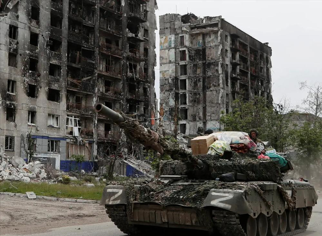 12年俄乌大战终极结局？俄惨胜乌难入约	，谁还能保住大国地位？