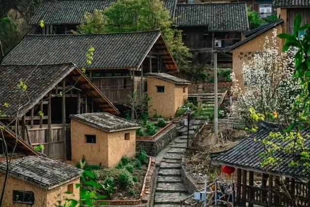 乘坐高铁至兴义南站的旅客，可享受这项旅游优惠→