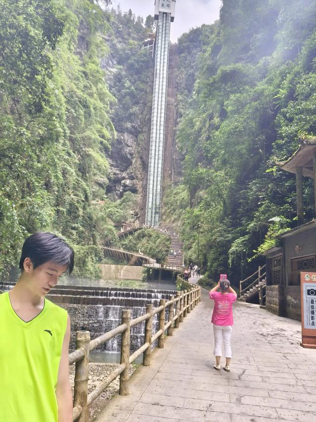 阿依河漂流两日游:一场与自然的激情邂逅