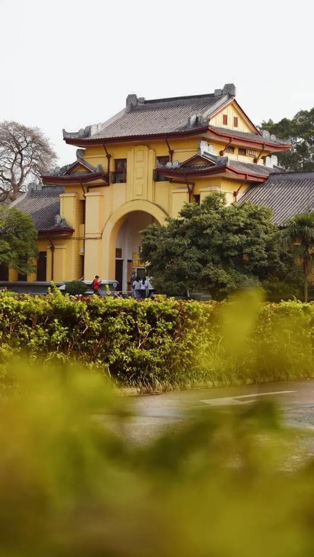 走读广西!曼行广西!11月8日,著名文化学者蒙曼将走进桂林