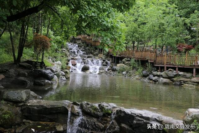 炎炎夏季 来文县铁楼藏族乡享清凉时光