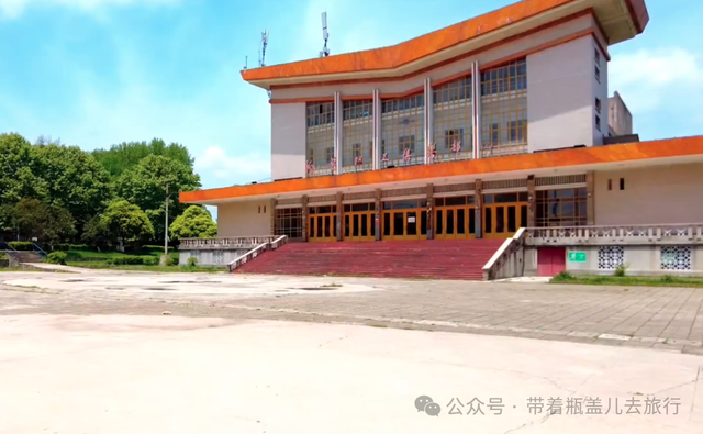 贵州深山里最美三线厂，藏着60年代东北人的硬核浪漫，谁还记得？