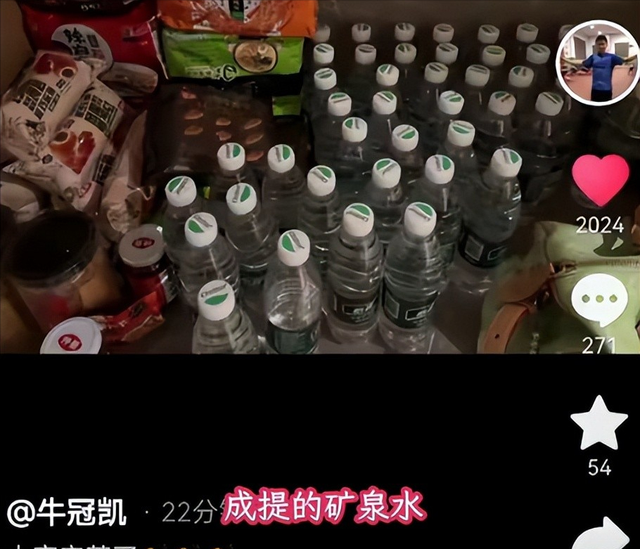 国乒夺冠连夜“逃离”印度，个个表情失控，王皓老婆一句逗笑全网