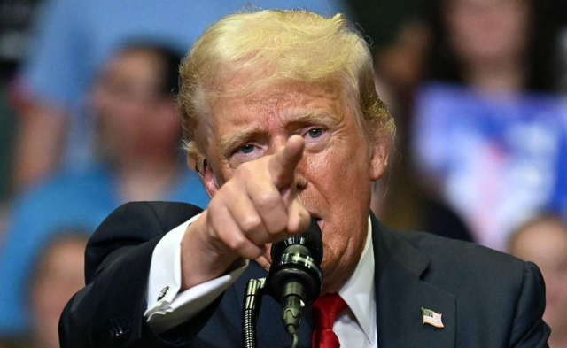 马杜罗首次出庭：我无罪，仍是委内瑞拉总统！妻子额头有伤	，右眼旁有淤青；中方：对美行径深表震惊强烈谴责