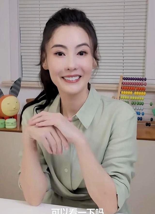 45岁张柏芝还在整牙！新牙太大近照嘴都凸了，网友劝她赶紧换掉
