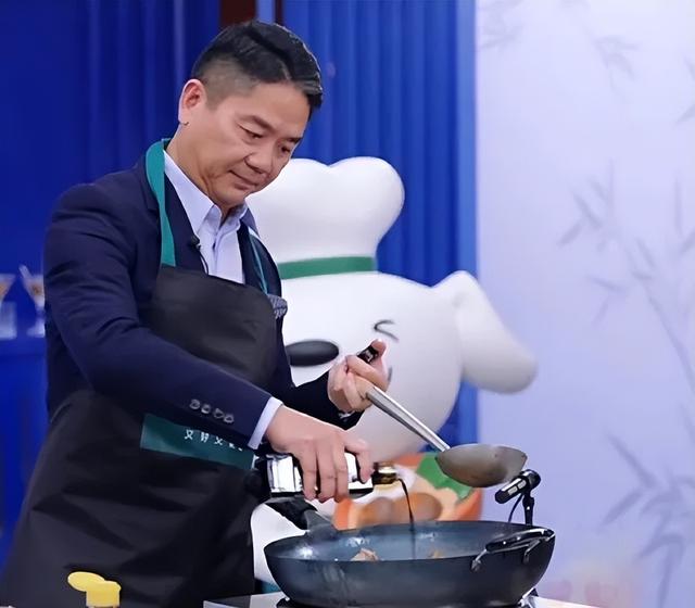45天内两次监管约谈，套现回购左右互博，携程怎么了？