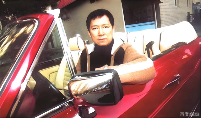 "第一软饭男"去世了，伺候美国老妇13年，继承268亿，死后钱给谁