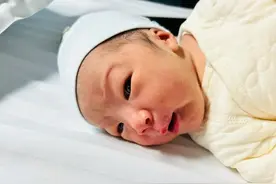 ABO溶血症：新生儿黄疸背后的“血型密码”，听医生分析！图片