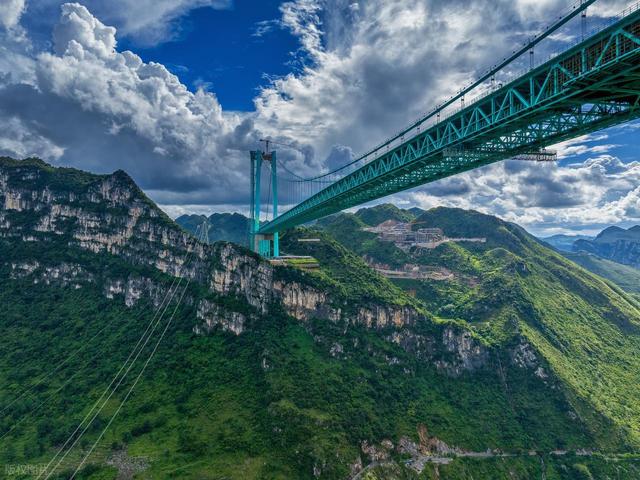 “世界第一高桥”能有多好玩？一起瞧瞧桥→