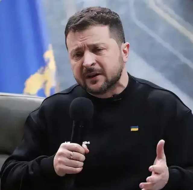 泽连斯基终于跪了？基本无条件，特朗普通告全球，11国发联合声明