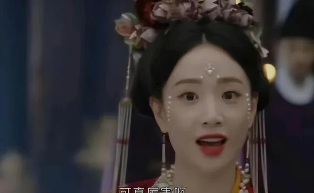 这跟不穿有啥区别？32岁李梦真空上阵，几乎全裸，网友直呼太大胆
