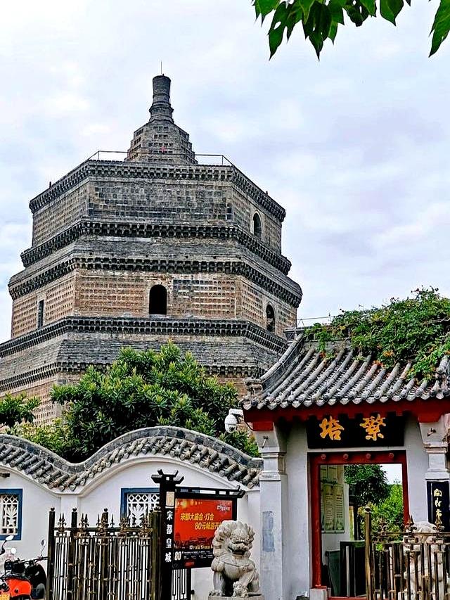 郑州愣了，洛阳惊了	，开封怎么就成了全民向往的温柔乡？