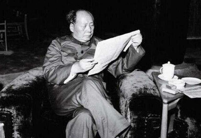 如果毛岸英不牺牲	，毛主席会不会让他接班？历史早就给出了答案