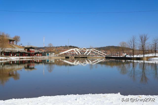 山西陵川雪后现雾凇美景