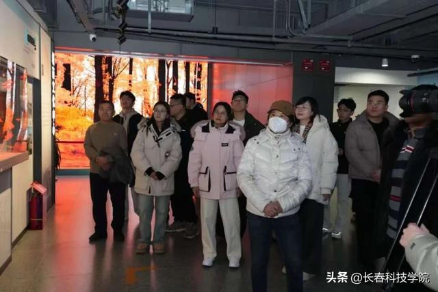 学校“AI赋能·铸魂育人”培训班赴历史文化场馆开展实践教学