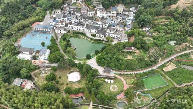 宋轶畲族“凤凰装”美出圈！带你打卡福建的宝藏畲村