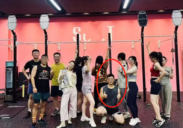 举报妻子出轨教练后续！正脸曝光，抓奸场面炸裂，更多偷情照流出