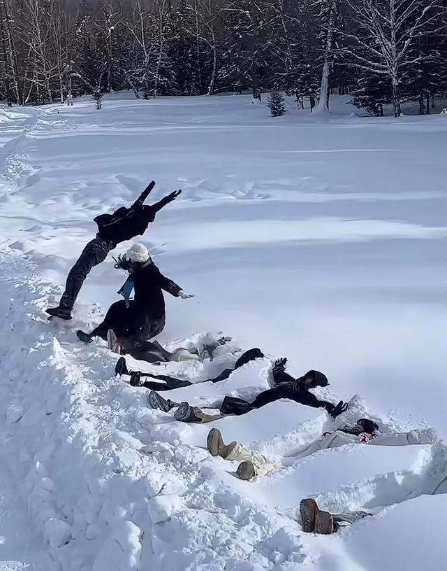 千万别小瞧一个冬天还能在新疆找到厕所的人