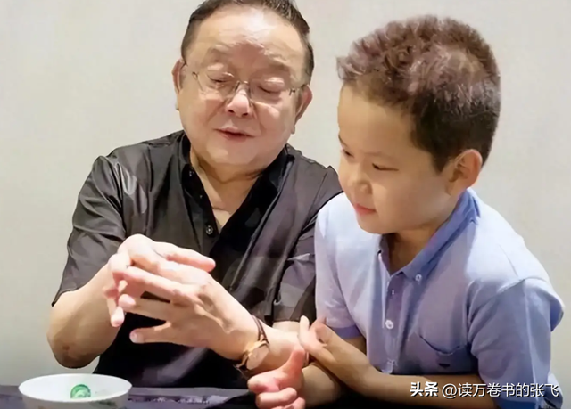 77岁王刚没想到，离婚24年，成方圆会以这种方式，给自己上了一课