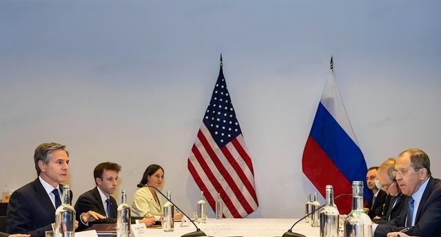 大结局要来，乌克兰裁军40万人，中方已通知联合国，俄国或重归G7