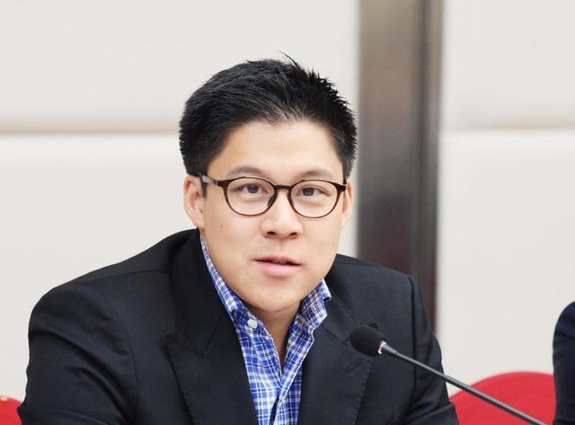 郭晶晶也没想到，霍启刚会因香港火灾后的这一举动，实现口碑暴增