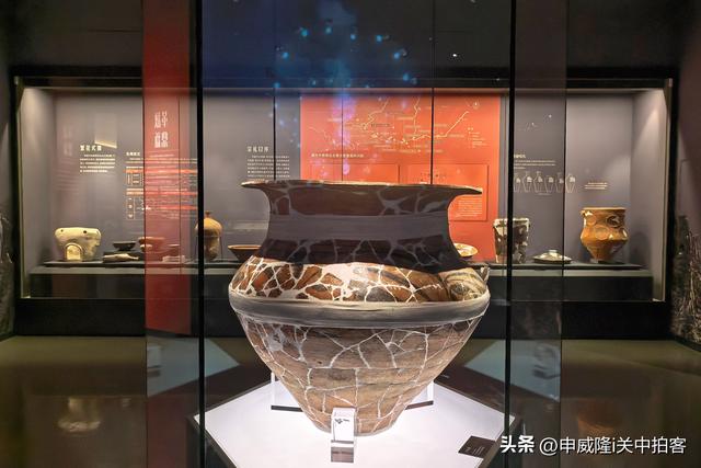 华山玫瑰：渭河流域史前彩陶文化展