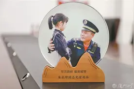 默默奉献、见义勇为……19年来，他下海救起26人！图片