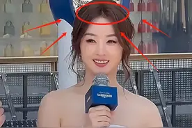 赵丽颖成都亮相，40度热天戴假发太敬业，衣服松垮像床单图片