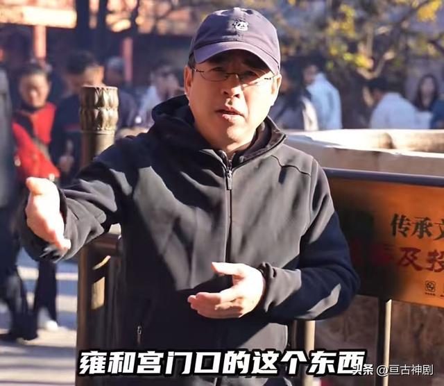 那个曾扬言让中国给全世界道歉，惨遭央视开除的阿丘，如今怎样了